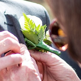 grooms buttonholes